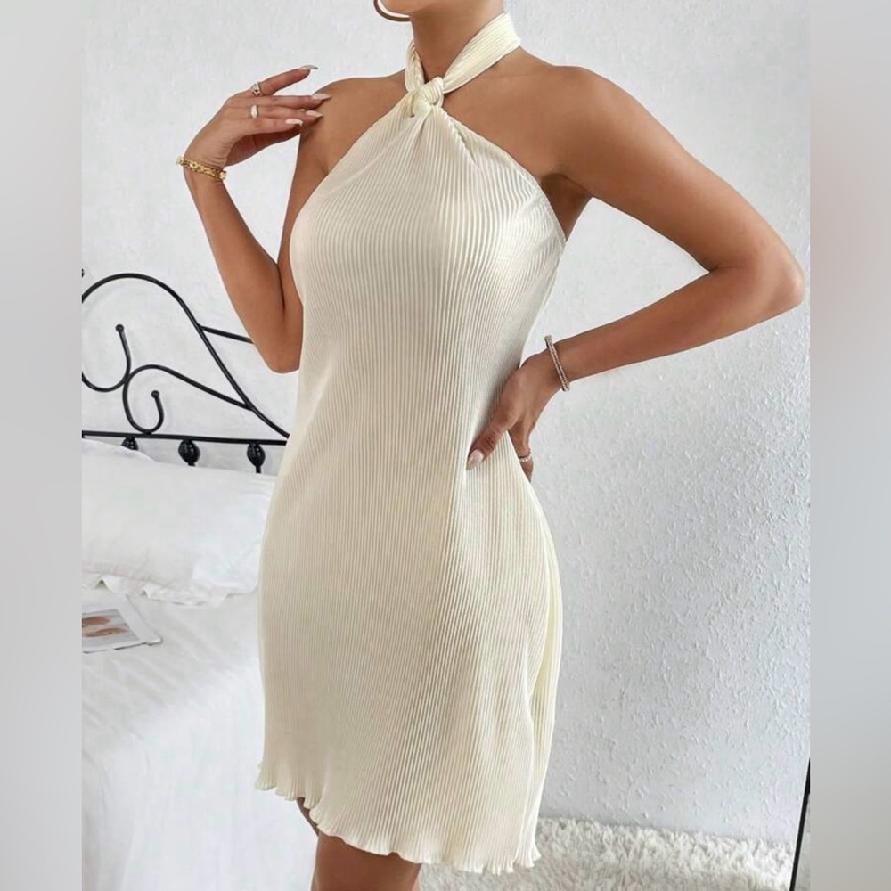 NEW White Neutral Solid Lettuce Trim Halter Neck Backless Dress Size Small - Picture 2 of 6